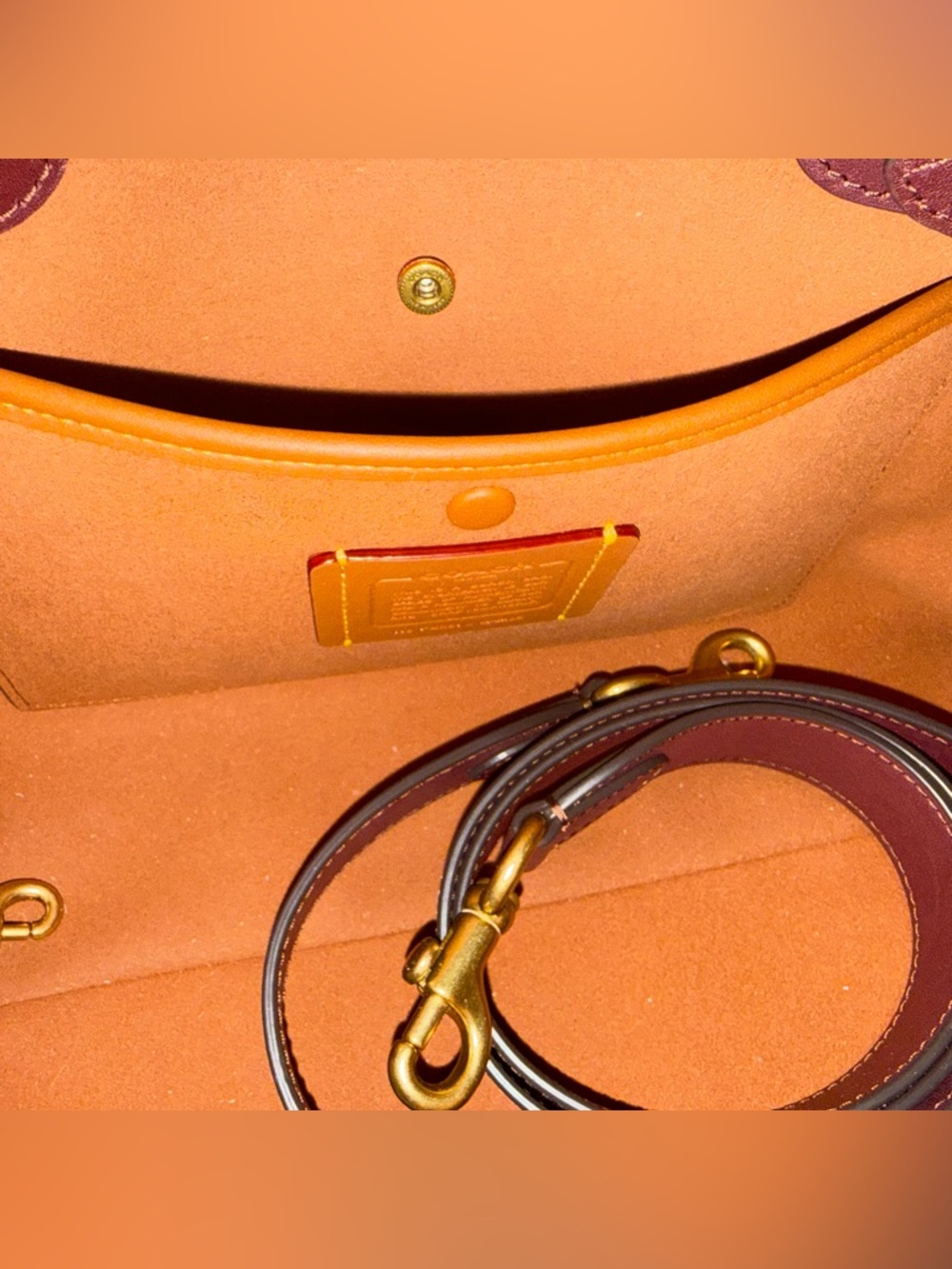 Coach Empire 28 Merlot - Picture 10 of 11
